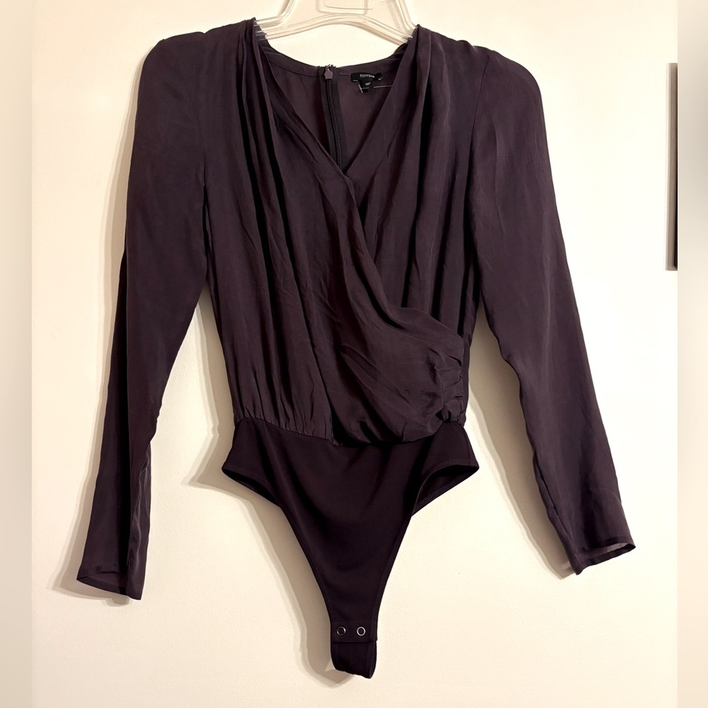New without tag Express Plum colored bodysuit